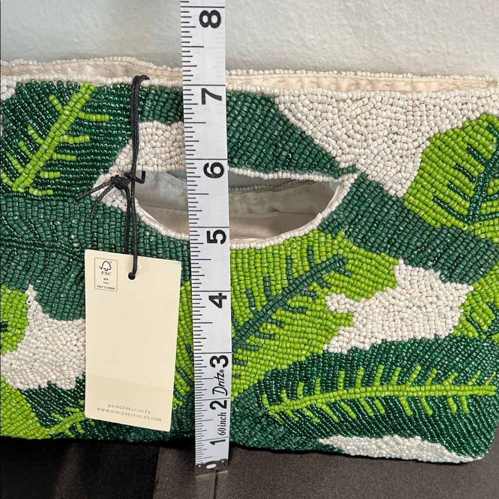 Sincerely Jules | Tropical 🌴 Beaded Clutch - Picture 8 of 9